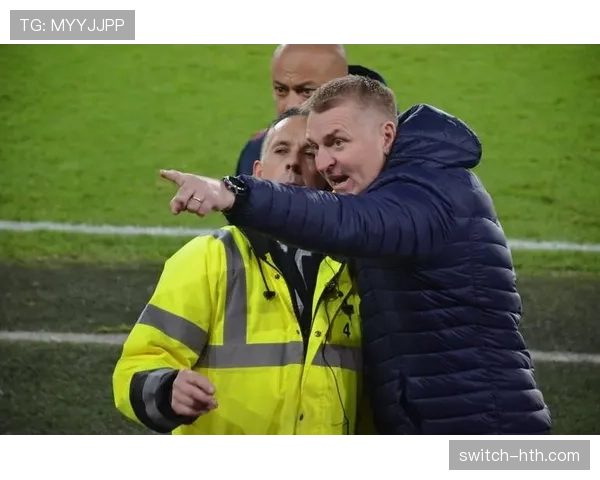 谢联普林斯：球迷盼新赛季强势反弹，教练组优化战术迎战新挑战