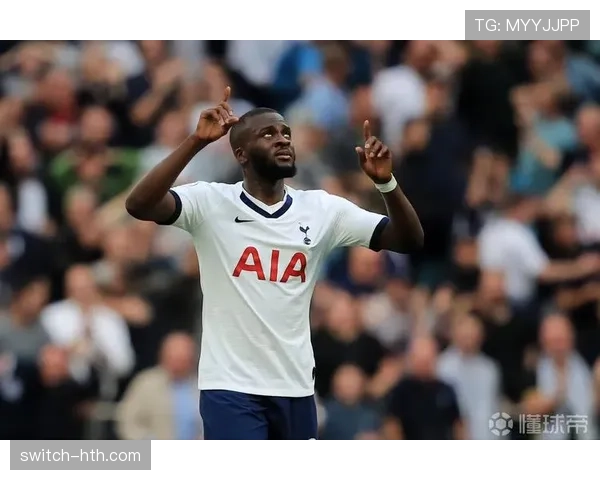 恩东贝莱以技术大师之姿引领战术革新，稳健表现助力球队迈向胜利