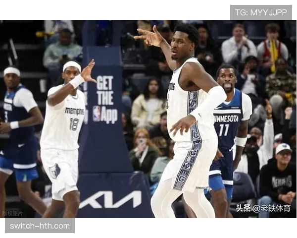 杰伦·杰克逊二世防守影响力拉开灰熊禁区优势