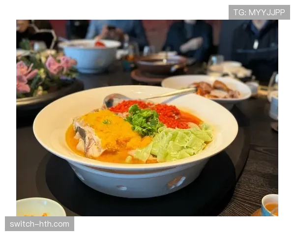 贾一凡训练完直接拎爱马仕去吃米其林，这姐的日常是拿冠军顺便花钱？